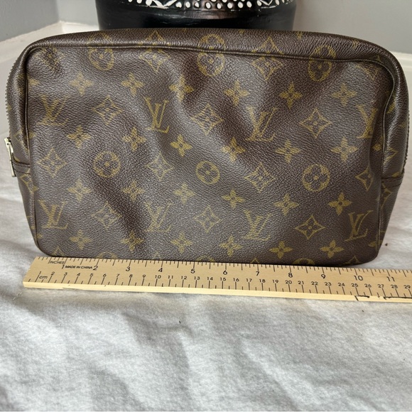 Louis Vuitton trousse toillete pouch 28 - Picture 11 of 13